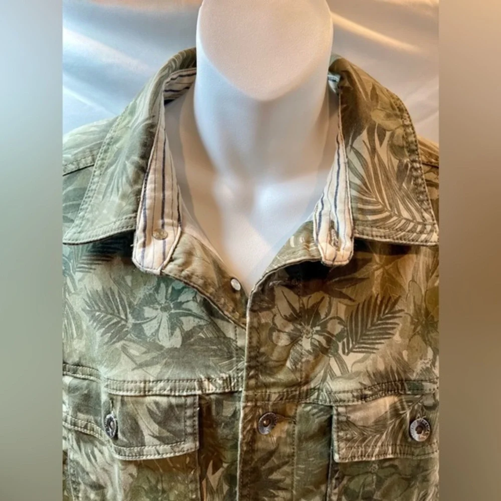 Tommy Bahama Large Boracay Como Camo Trucker Jacket 380 Tea‎ Leaf green